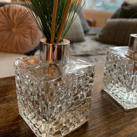 486. Avon Jars - Picture 2 of 7